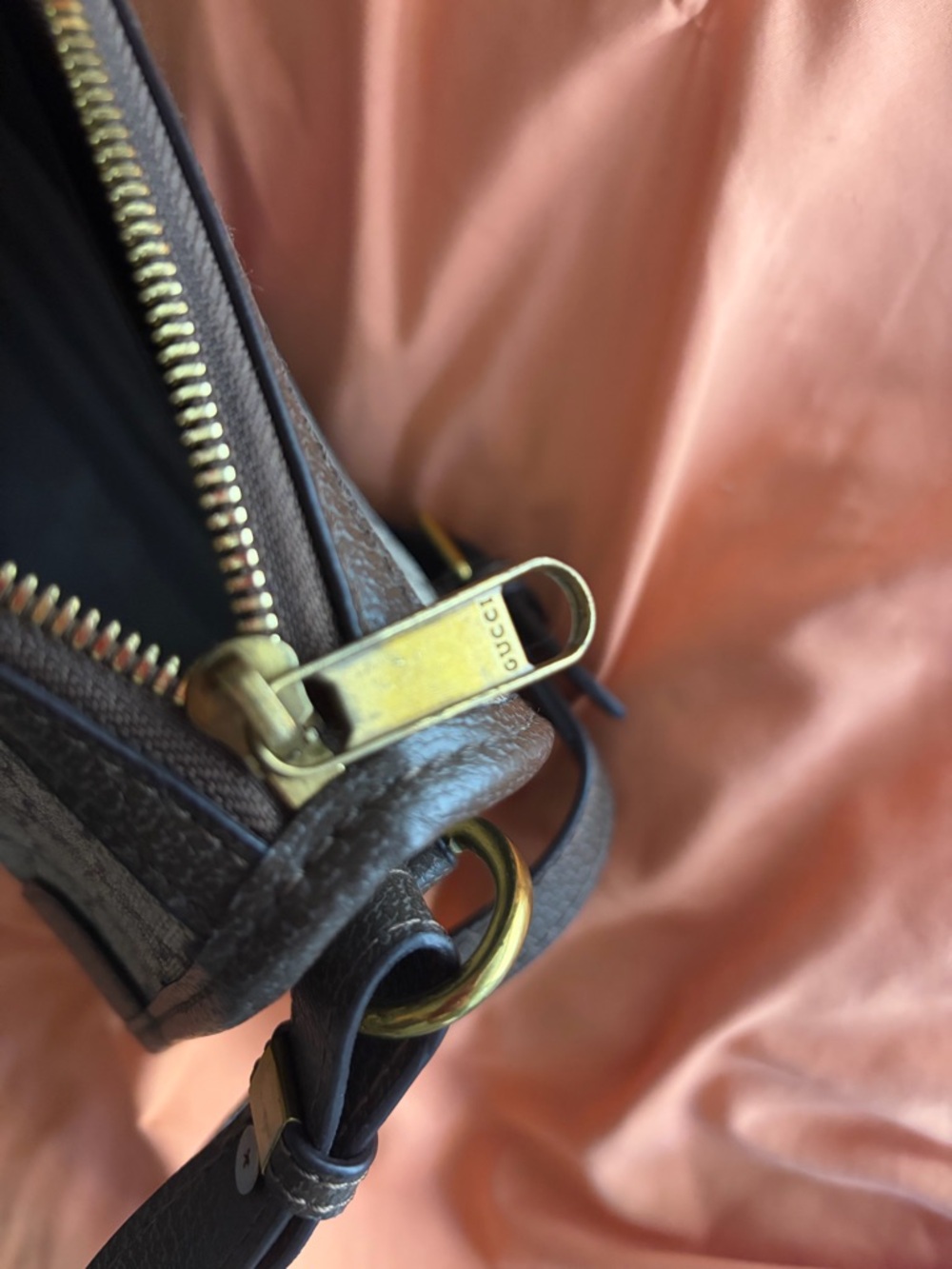 Brown Elegant Vintage Supreme Style Convertible Bag with Green & Red Web - Picture 10 of 13